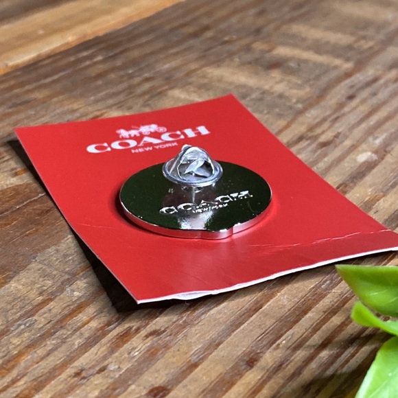 Coach Cute Yellow Emoji Sticking His Tongue Out with X for Eyes Enamel Pin 😝 - Picture 7 of 11